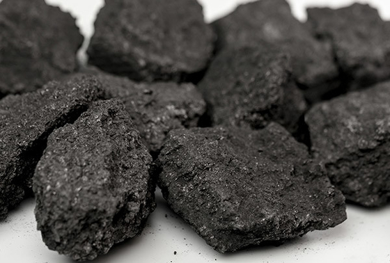 0,8% Kohlenstoff 30mm-70mm Ash Anode Block Calcined Petroleum-Koks-98,5%